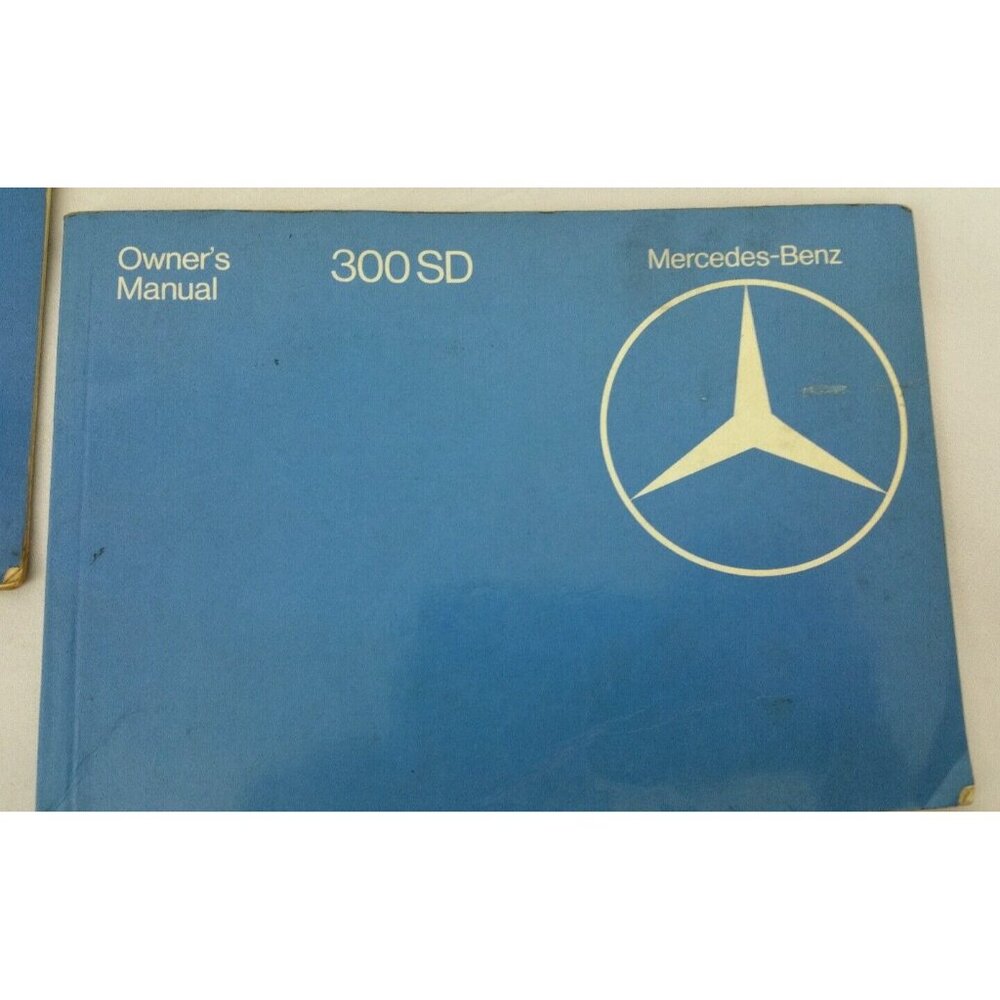 Mercedes-Benz 300SD Owners Manual & Maintenance Booklets Set 1980 - Picture 3 of 4